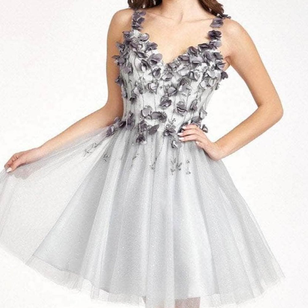 SALE NWT Elizabeth K GS1999 Cocktail Dress Mesh Silver Size L